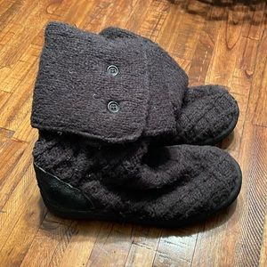 Black Ugg sweater boots